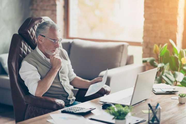 Should small businesses assist workers in planning for retirement?