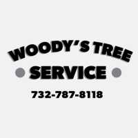 Woody's Tree Service Logo