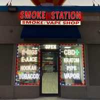 SMOKE STATION | Smoke Shop | Vape Shop | CBD | Disposables | Delta 8 THC | Kratom | Pipe | Tobacco Logo