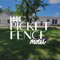 Picket Fence Motel Logo