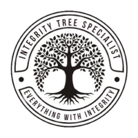Integrity Tree Specialist Logo