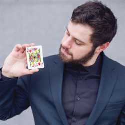 Harrison Kramer: NYC Zoom Magician & Mentalist for Virtual Events