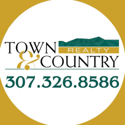 Town & Country Realty LLC