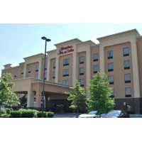 Hampton Inn & Suites Nashville @ Opryland Logo
