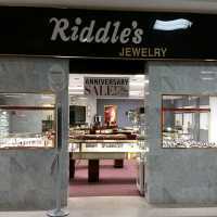 Riddle's Jewelry - Pierre Logo