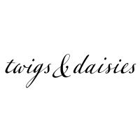 Twigs and Daisies Logo