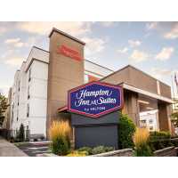 Hampton Inn & Suites Seattle-Downtown Logo