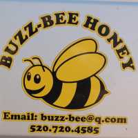 Buzz Bee Honey & Pecan Company Logo