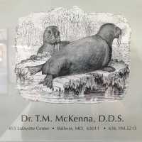 T.M. McKenna, D.D.S. Logo
