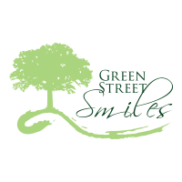 Green Street Smiles Logo