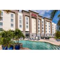 Hampton Inn & Suites Fort Myers-Colonial Blvd. Logo