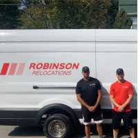 Robinson Relocations Logo