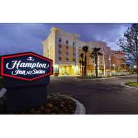 Hampton Inn & Suites Orlando-North/Altamonte Springs Logo