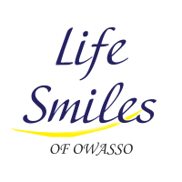 Life Smiles of Owasso, Dr. Heng Lim Logo