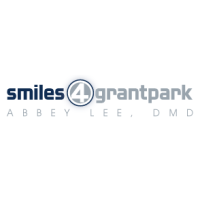 Smiles 4 Grant Park Logo