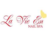 La Vie En Nail Spa Logo