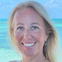Sandra Tuttle, Florida Keys Realtor | Island Welcome Real Estate Logo