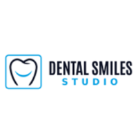 Dental Smiles Studio Logo