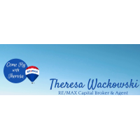 Theresa Wackowski - REMAX Capital Logo
