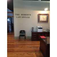 Law Office Of Lantis G. Roberts, PLLC Logo