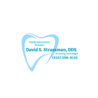 Strassman Dental Logo