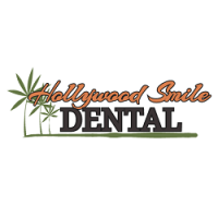 Hollywood Smile Dental Logo
