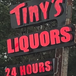Tiny's 22 Package Store2