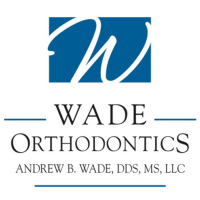 Wade Orthodontics Columbus West Logo